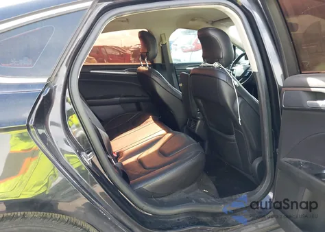 2014 Ford Fusion Titanium z USA, uszkodzony, nr VIN 3FA6P0K96ER211833